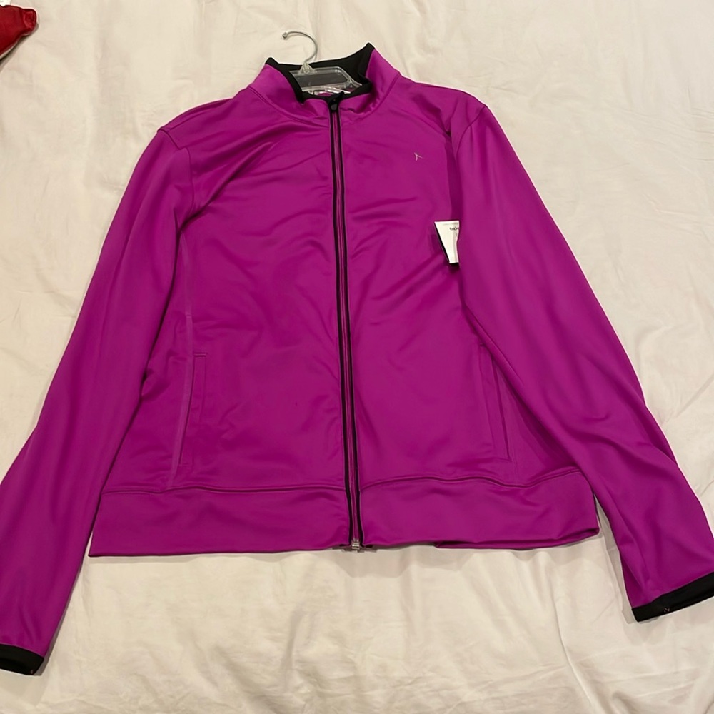 DANSKIN NOW. magenta Jacket!